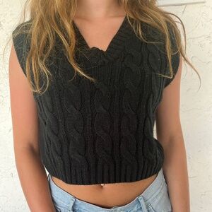 BETTER BE Cropped Sweater Vest- size S